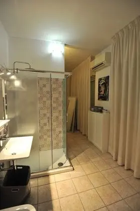 Dört Kişilik Oda, Balkon