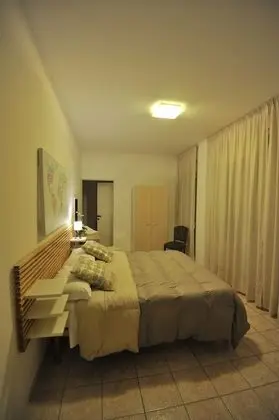 Tek Büyük Yataklı Oda, Balkon