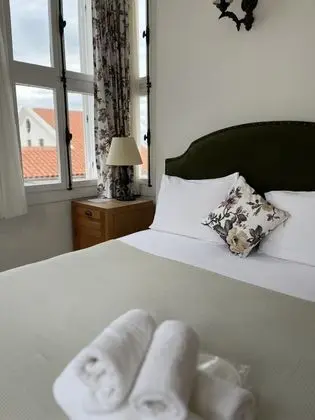 Superior Üç Kişilik Oda, Deniz ve Şehir Manzaralı, 2. Kat