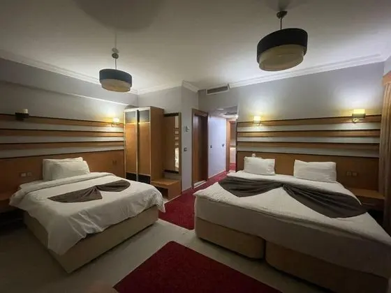 Triple, Şehir Manzaralı, Klimalı