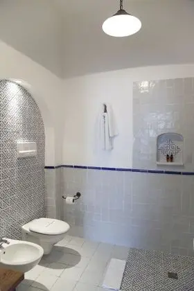 Classic Tek Büyük Yataklı Oda