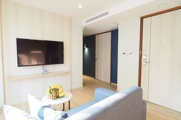 One Bedroom Premier