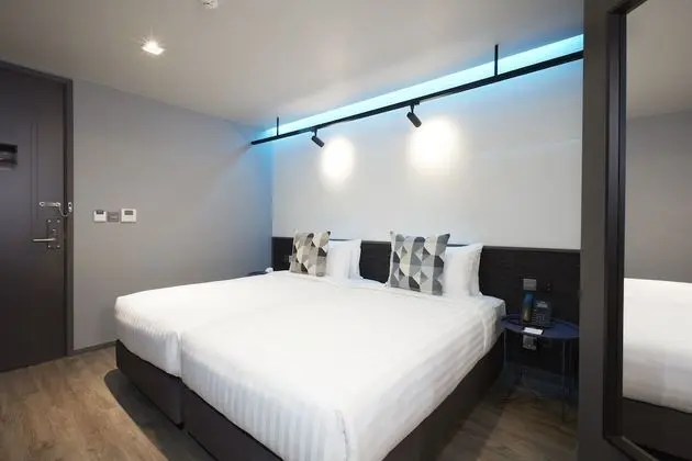 Superior Room with Balcony (2 Adults + 1 Child)