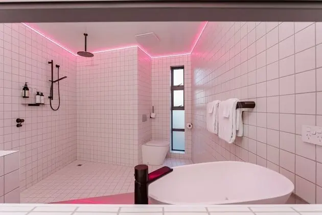 Design Tek Büyük Yataklı Oda