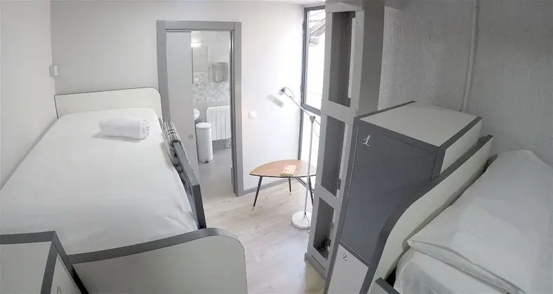 Dört Kişilik Oda, Özel Banyo