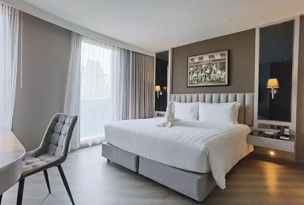 Executive Corner Room