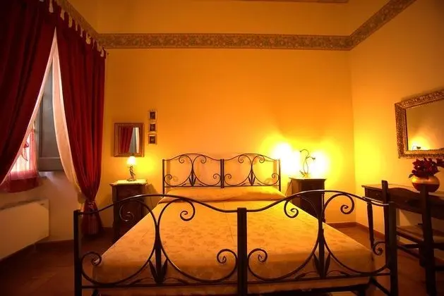 Apart Daire, 1 Büyük (Queen) Boy Yatak ve Çekyat