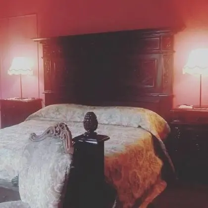 Romantic Tek Büyük Yataklı Oda