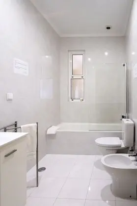 Superior Tek Büyük Yataklı Oda, Ortak Banyo