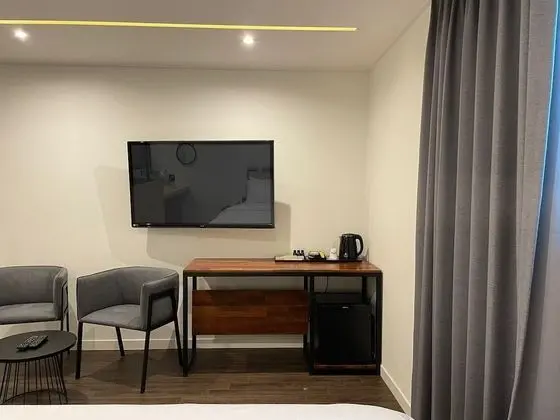 Basic Tek Büyük Yataklı Oda