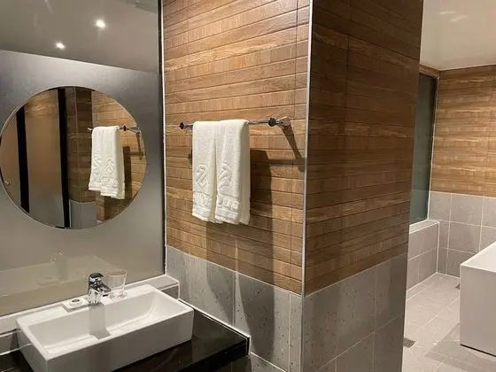 Premier Tek Büyük Yataklı Oda