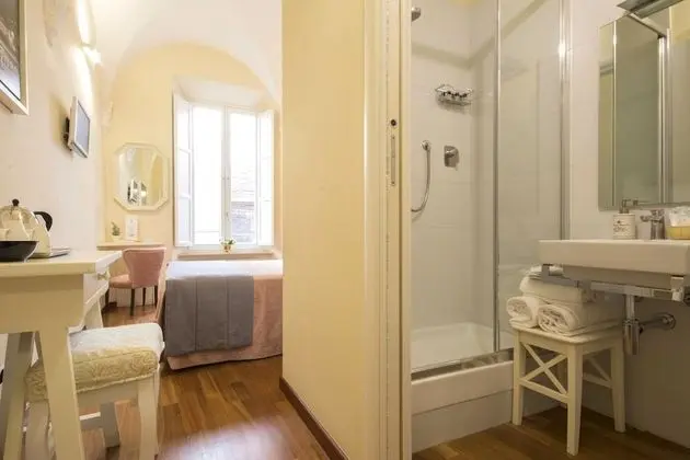 Basic Tek Büyük Yataklı Oda, Özel Banyo
