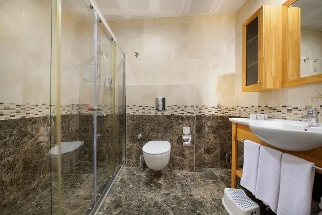 Ana Bina Deniz Manz.Aile Odası Banyo