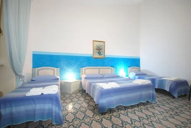 Dört Kişilik Oda