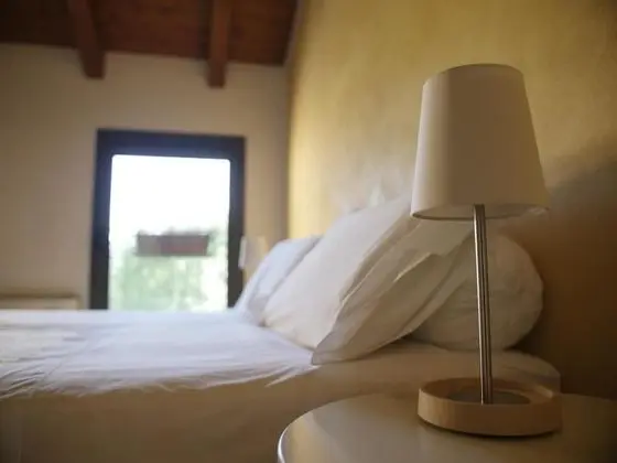 Tek Büyük veya İki Ayrı Yataklı Oda, Bahçe Manzaralı