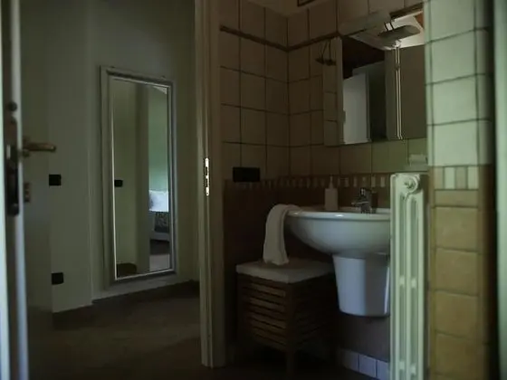 Tek Büyük veya İki Ayrı Yataklı Oda, Bahçe Manzaralı