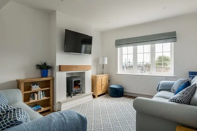 Ev (3 Bedrooms)