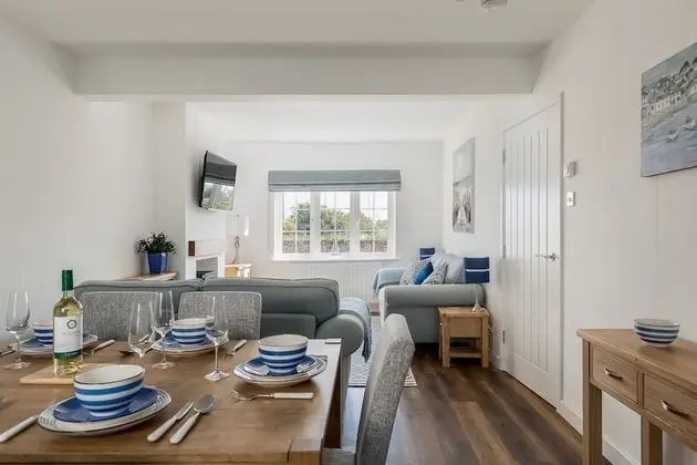 Ev (3 Bedrooms)