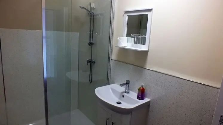 Family Süit, Banyolu/Duşlu, Deniz Manzaralı (Family Triple Room)