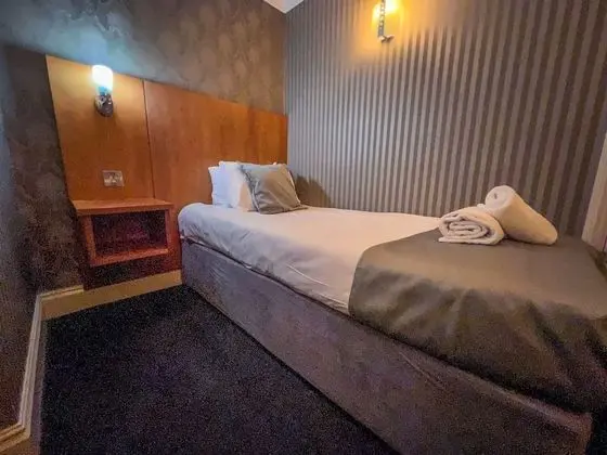 Standard Tek Kişilik Oda, Banyolu/Duşlu