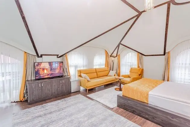 Deluxe Tek Büyük Yataklı Oda