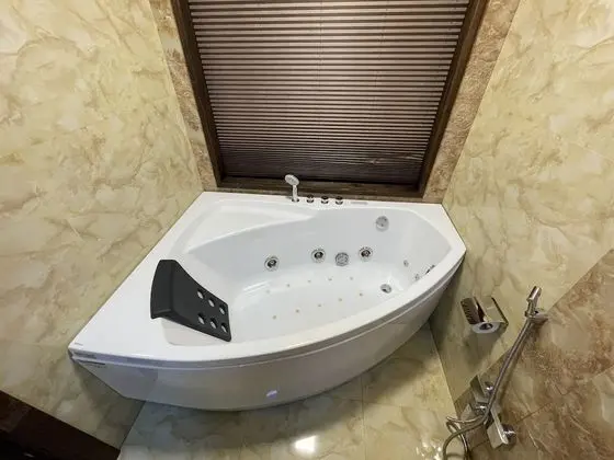 Luxury Tek Büyük Yataklı Oda