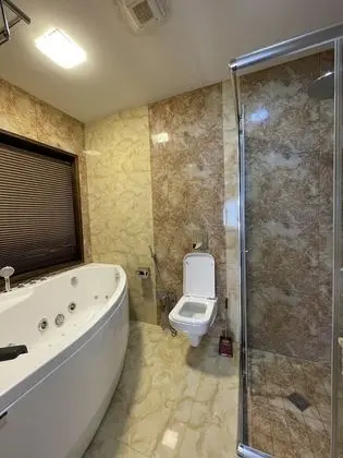 Luxury Tek Büyük Yataklı Oda