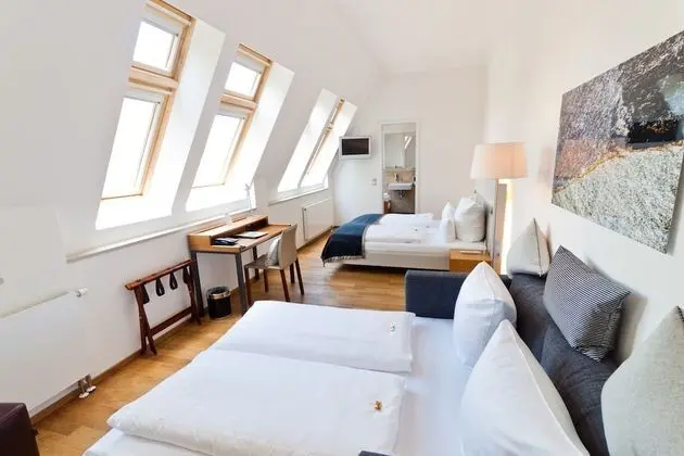 Deluxe Tek Büyük Yataklı Oda