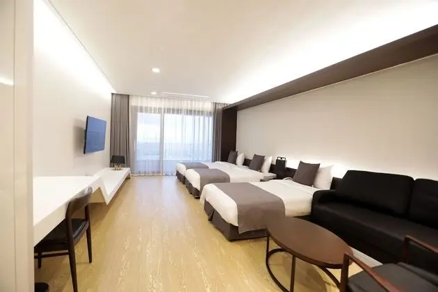 Deluxe Üç Kişilik Oda