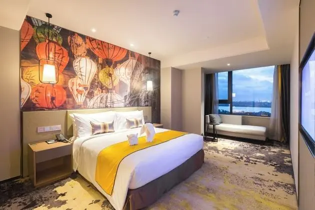 Premium Oda, 1 En Büyük (King) Boy Yatak