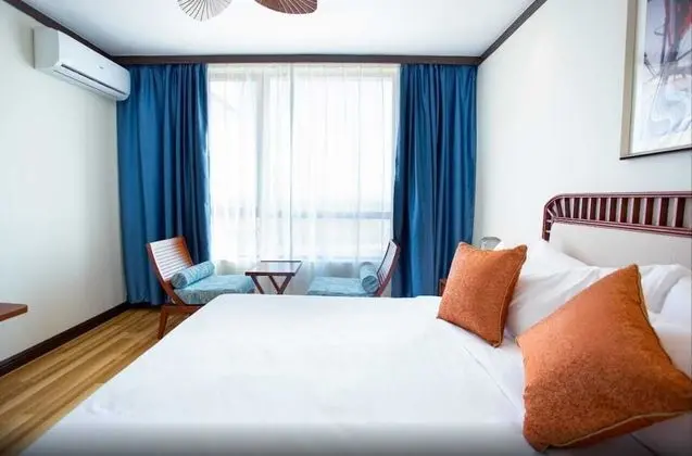 Deluxe King Room