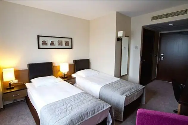 Tek Büyük veya İki Ayrı Yataklı Oda