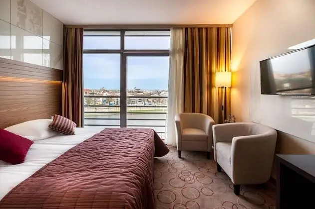 Tek Büyük Yataklı Oda, Nehir Manzaralı