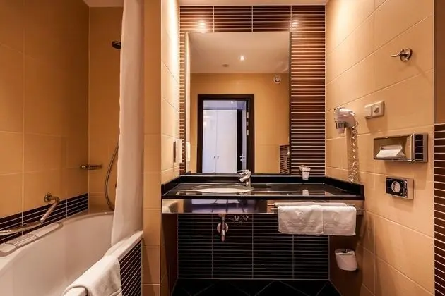 Tek Büyük Yataklı Oda, Nehir Manzaralı