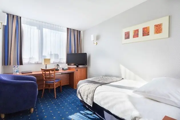 Tek Kişilik Oda, 1 Tek Kişilik Yatak