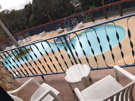Tek Büyük Yataklı Oda, Havuz Manzaralı