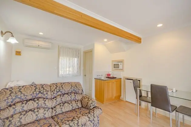 Standard Oda, Birden Çok Yatak, Sigara İçilmez, Koy Manzaralı (Room 22)