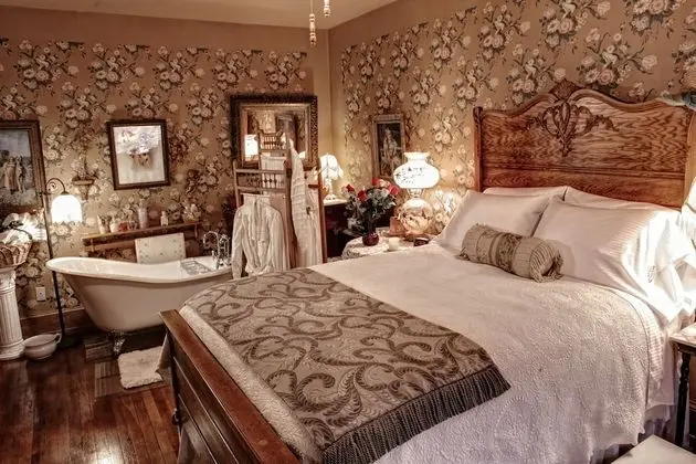 Romantic Oda, 1 Büyük (Queen) Boy Yatak, Özel Banyo (Anne's Room)