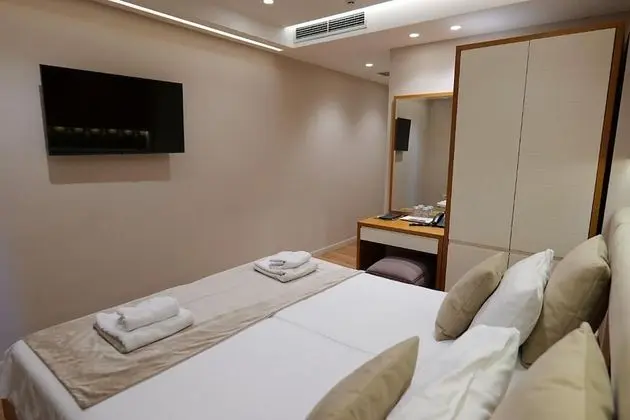Comfort Tek Büyük veya İki Ayrı Yataklı Oda