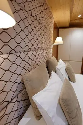 Comfort Tek Büyük veya İki Ayrı Yataklı Oda