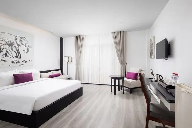 Deluxe Tek Büyük Yataklı Oda, Balkon