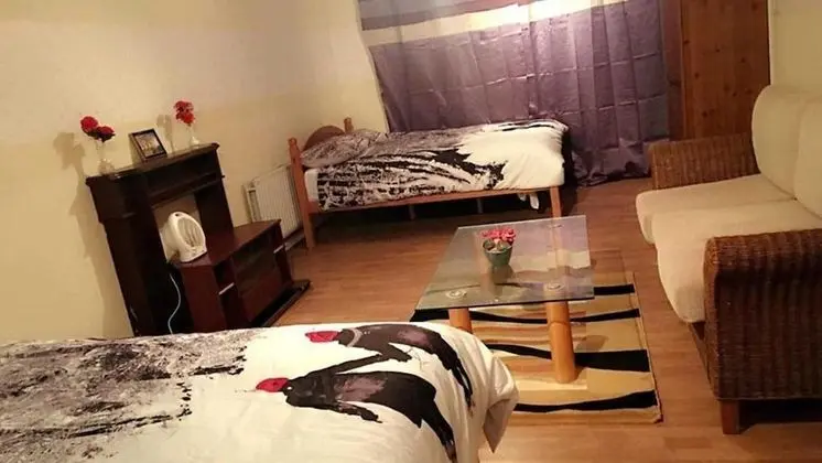 İki Ayrı Yataklı Oda, 2 Çift Kişilik Yatak