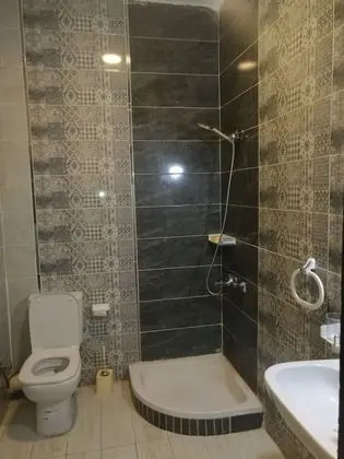 Ortak Ranzalı Oda, Karma Ranzalı Oda