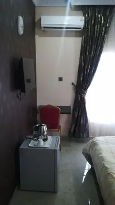 Standard Oda, Şehir Manzaralı