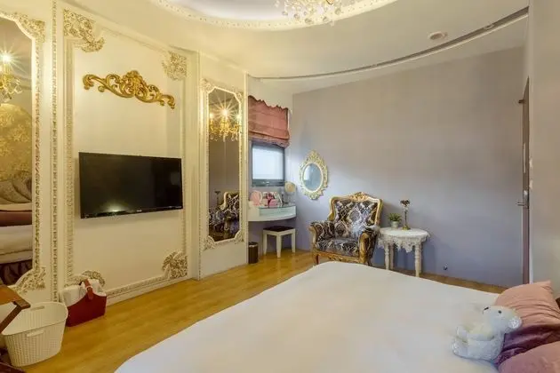Deluxe Tek Büyük Yataklı Oda