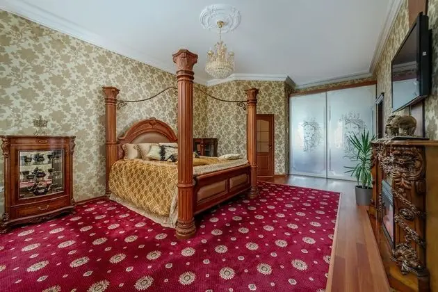 Royal Dört Kişilik Oda