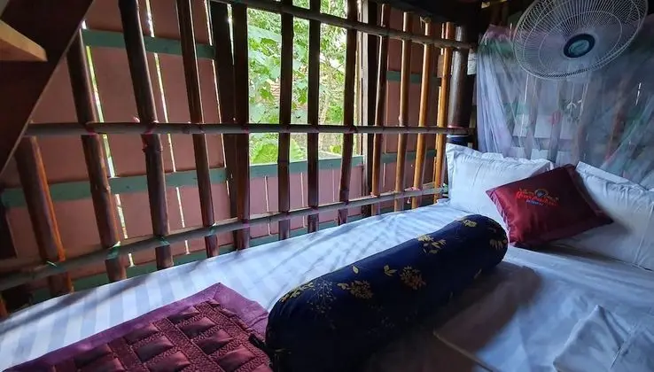 Dağ Evi, Mikrodalga, Bahçeli