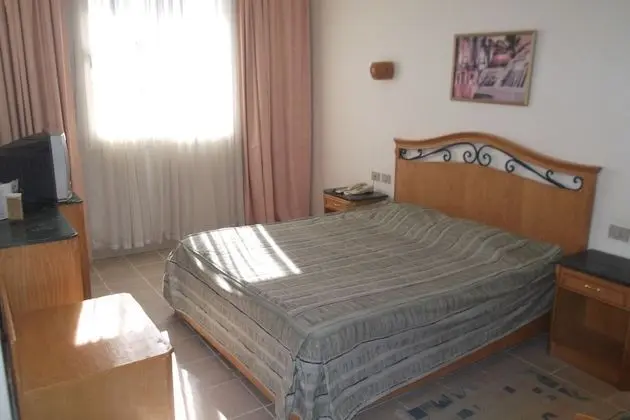 Standard Stüdyo, Bahçe Manzaralı