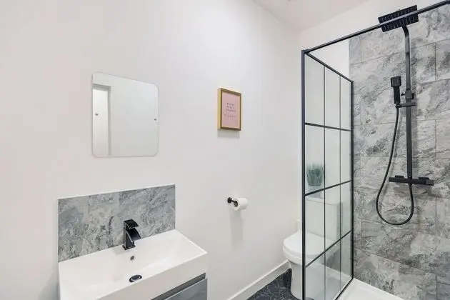 Apart Daire, Özel Banyo (Hunter Suite)