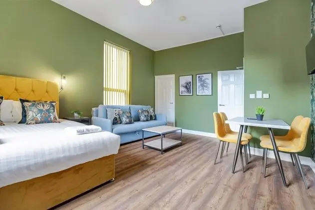 Stüdyo, Özel Banyo (Emerald Suite)